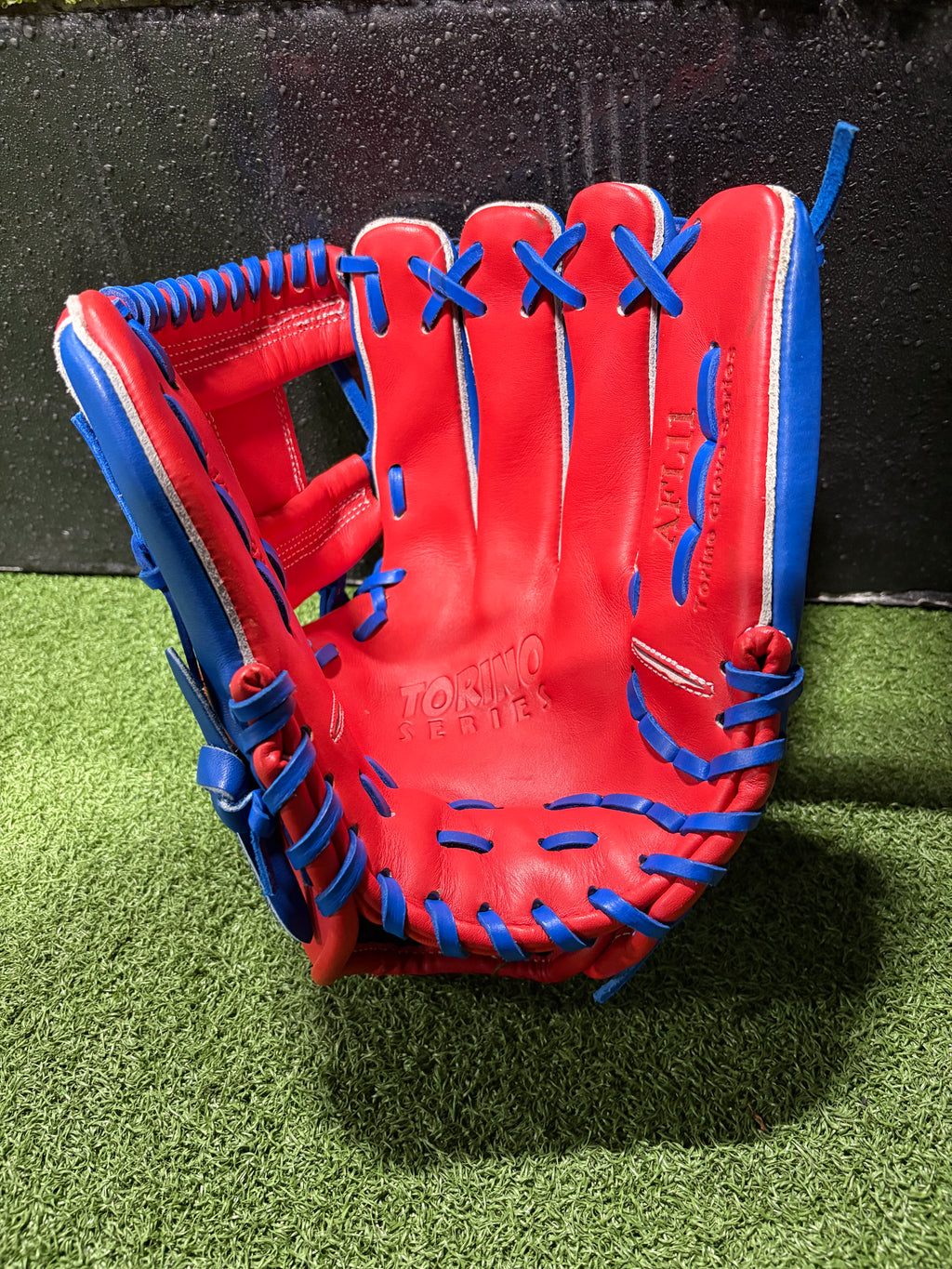 Akadema Torino Series AFL 11 Infield Glove - 11.5"