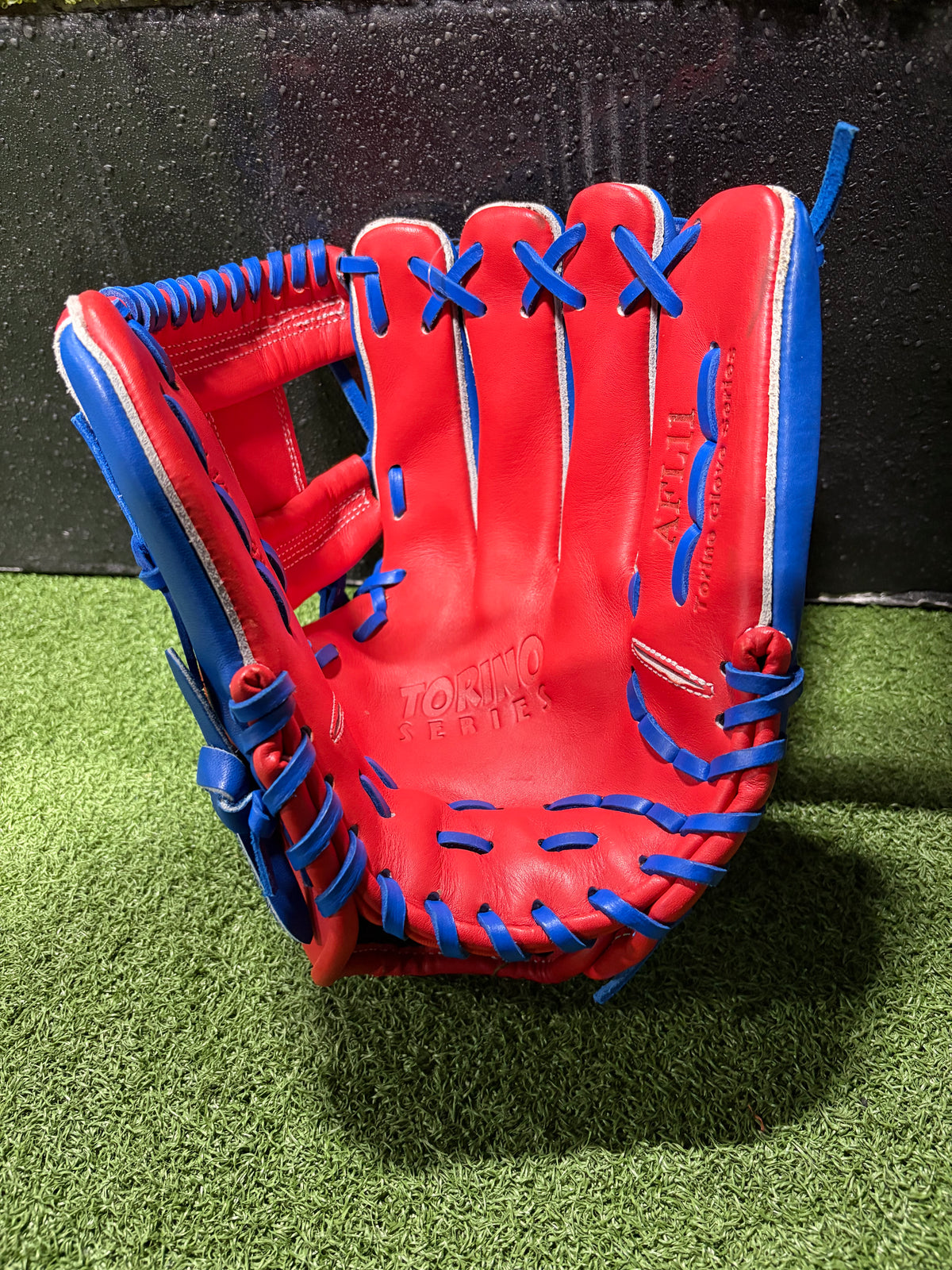 Akadema Torino Series AFL 11 Infield Glove - 11.5"
