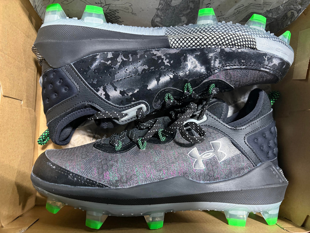 Under Armour Harper Elite TPU Molded Cleats Size 7 - Black