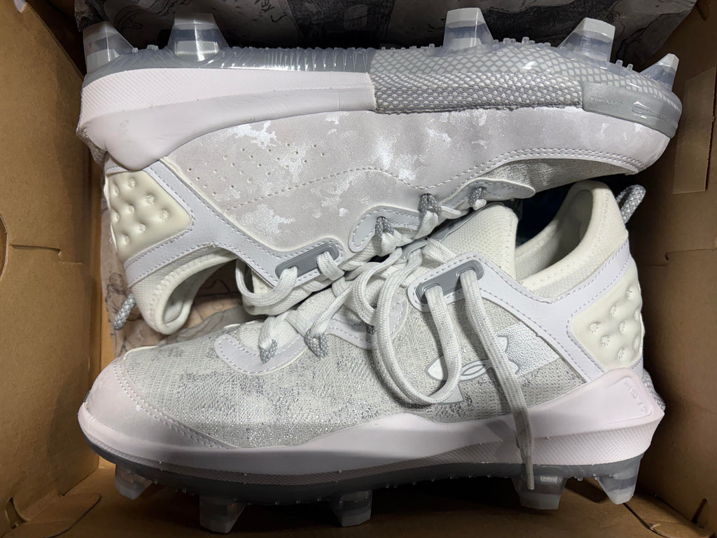 Under Armour Harper Elite TPU Molded Cleats Size 7 - White