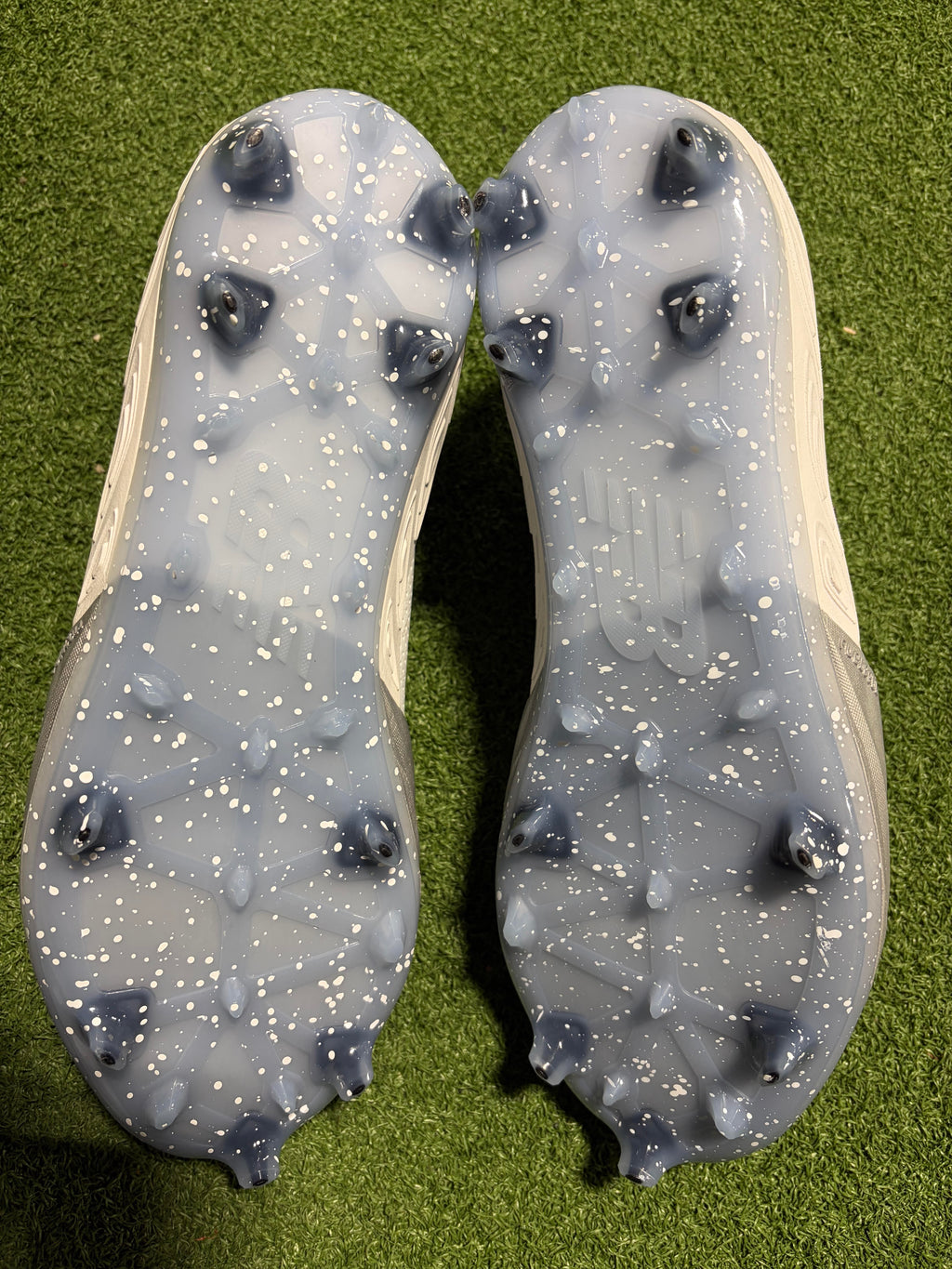 New Balance FuelCell Compv TPU Molded Cleats Size 10.5 - White