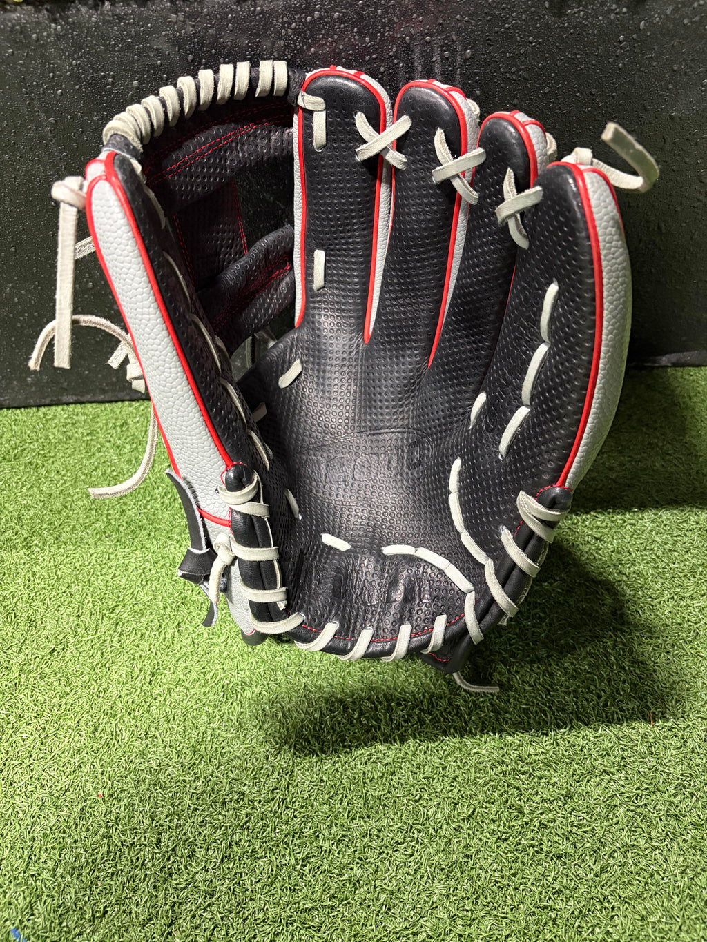 Wilson A200 Infield Glove 11.75"